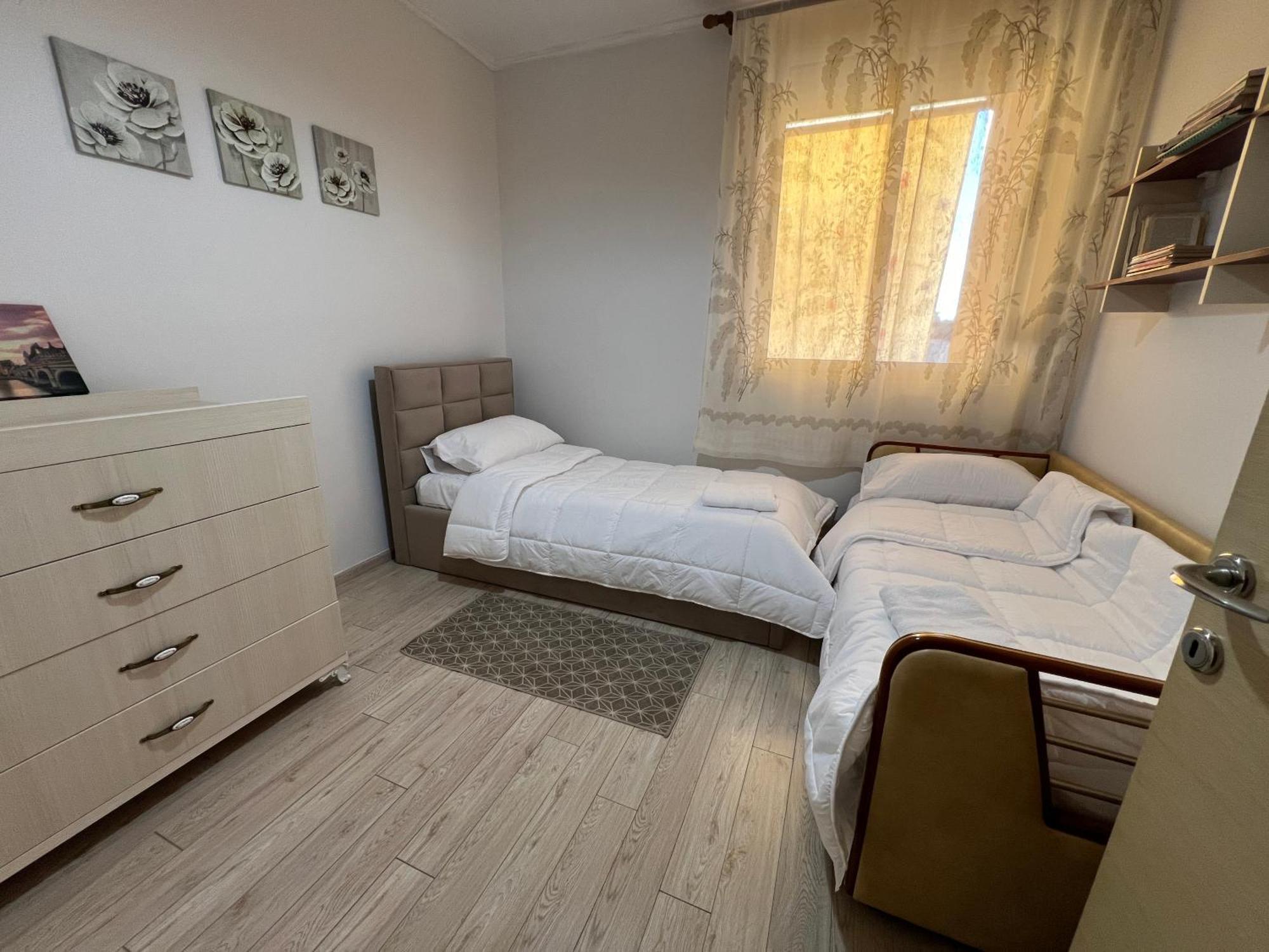 Elbasan Center Family Apartment N.42 Exterior photo